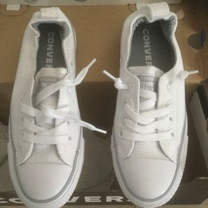 Never worn women’s converse